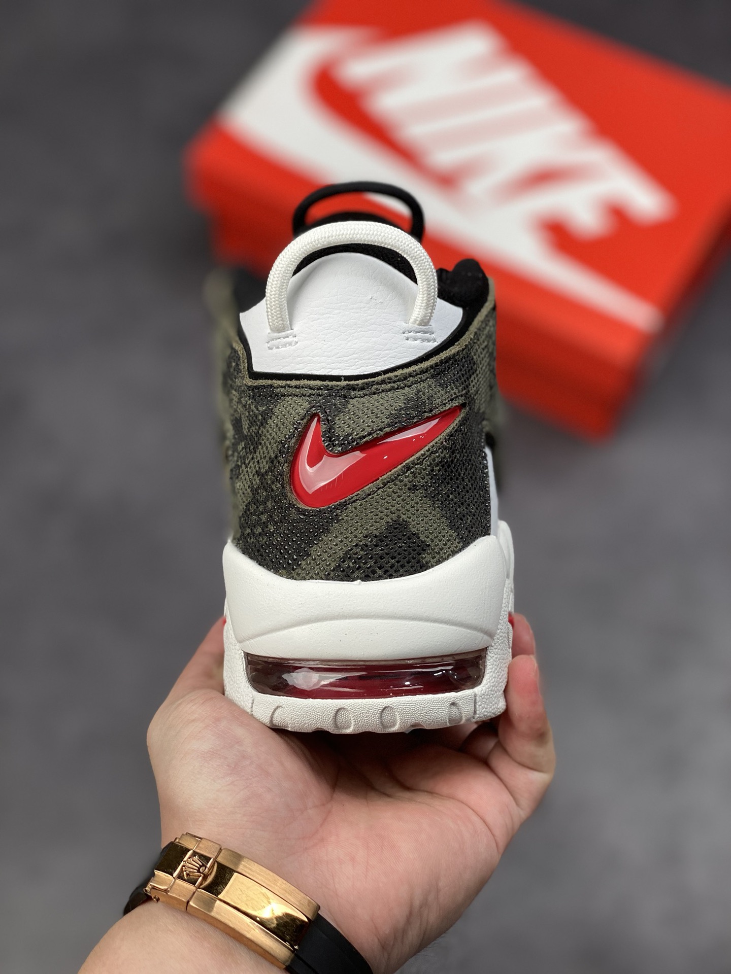 260 Air More Uptempo 代表着历史最高版本皮蓬 DZ4843-100