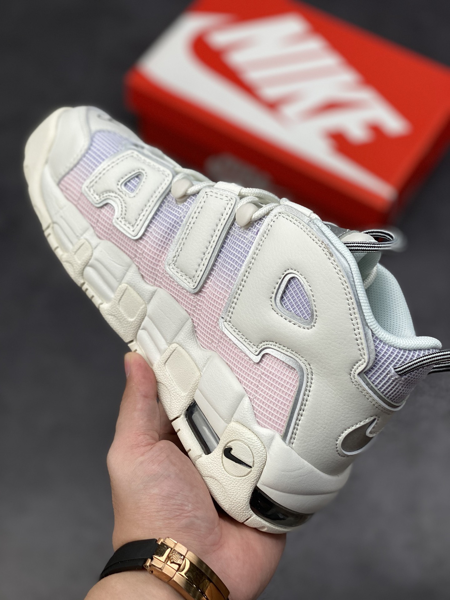260 Air More Uptempo 代表着历史最高版本皮蓬DQ0514-100