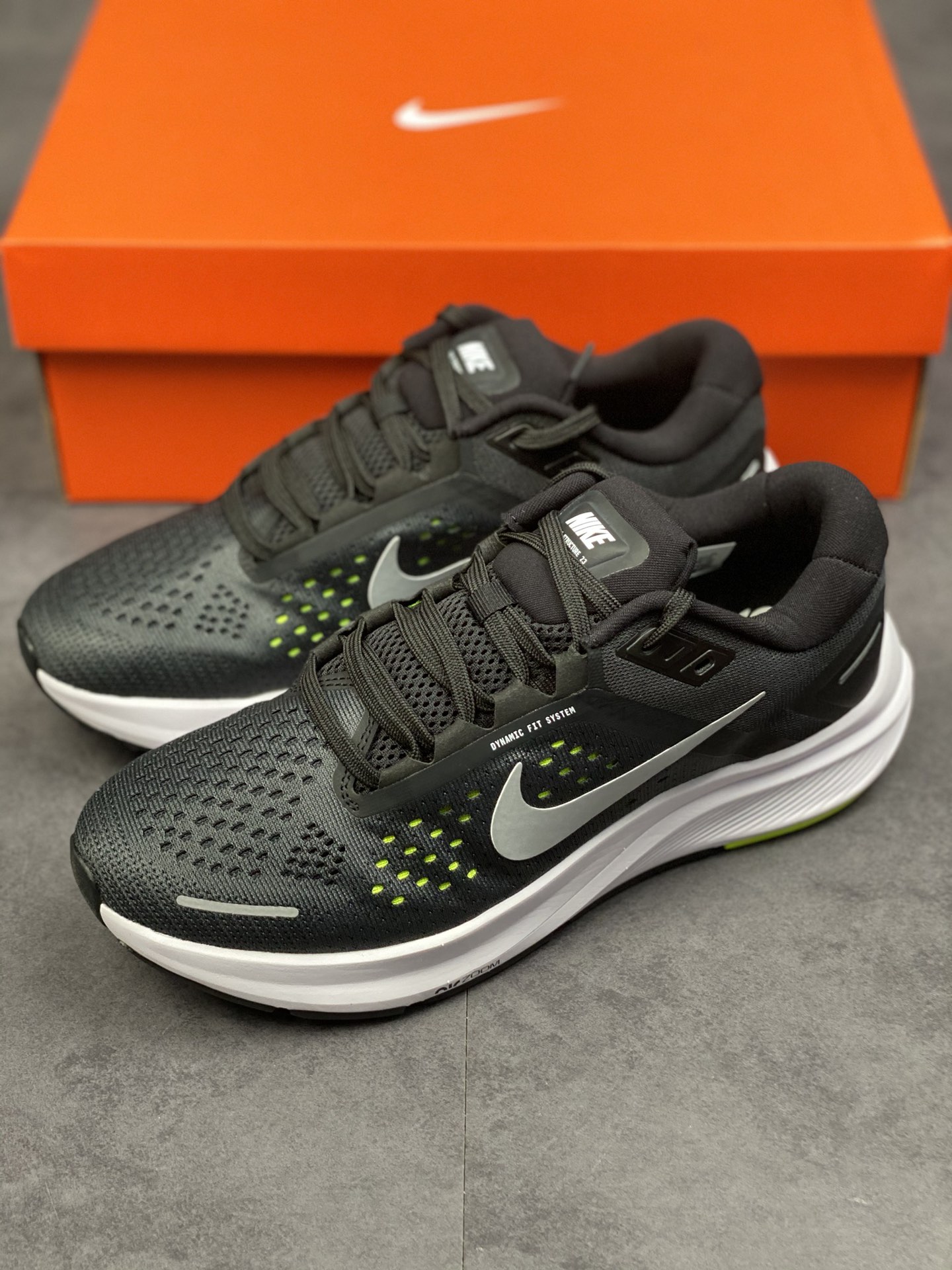 190 Nike Air Zoom Structure 登月 23代 网面透气跑鞋 CZ6720-010