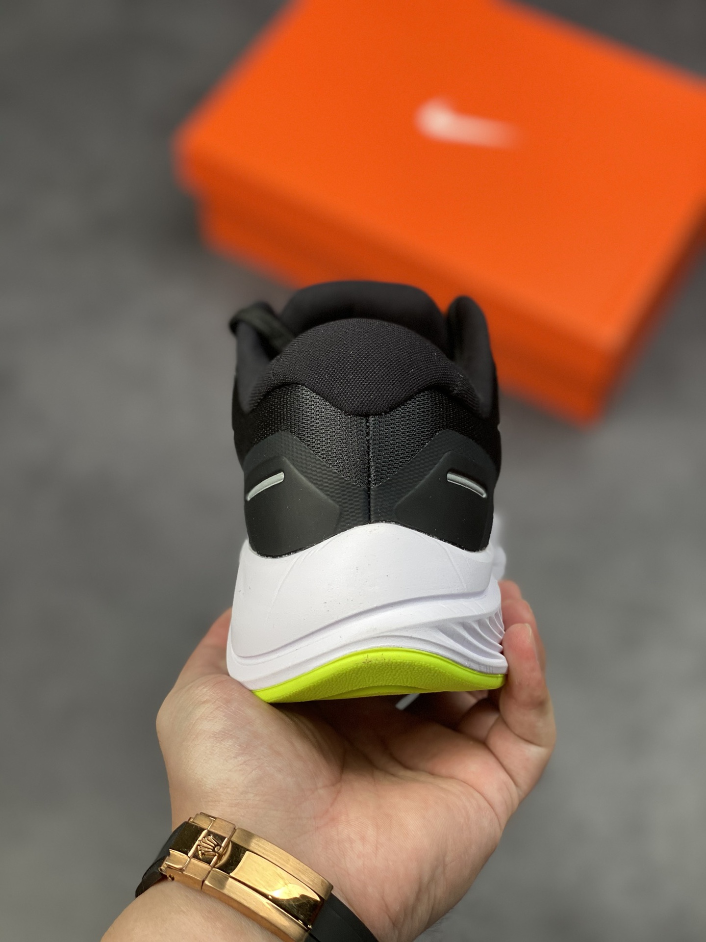 190 Nike Air Zoom Structure 登月 23代 网面透气跑鞋 CZ6720-010