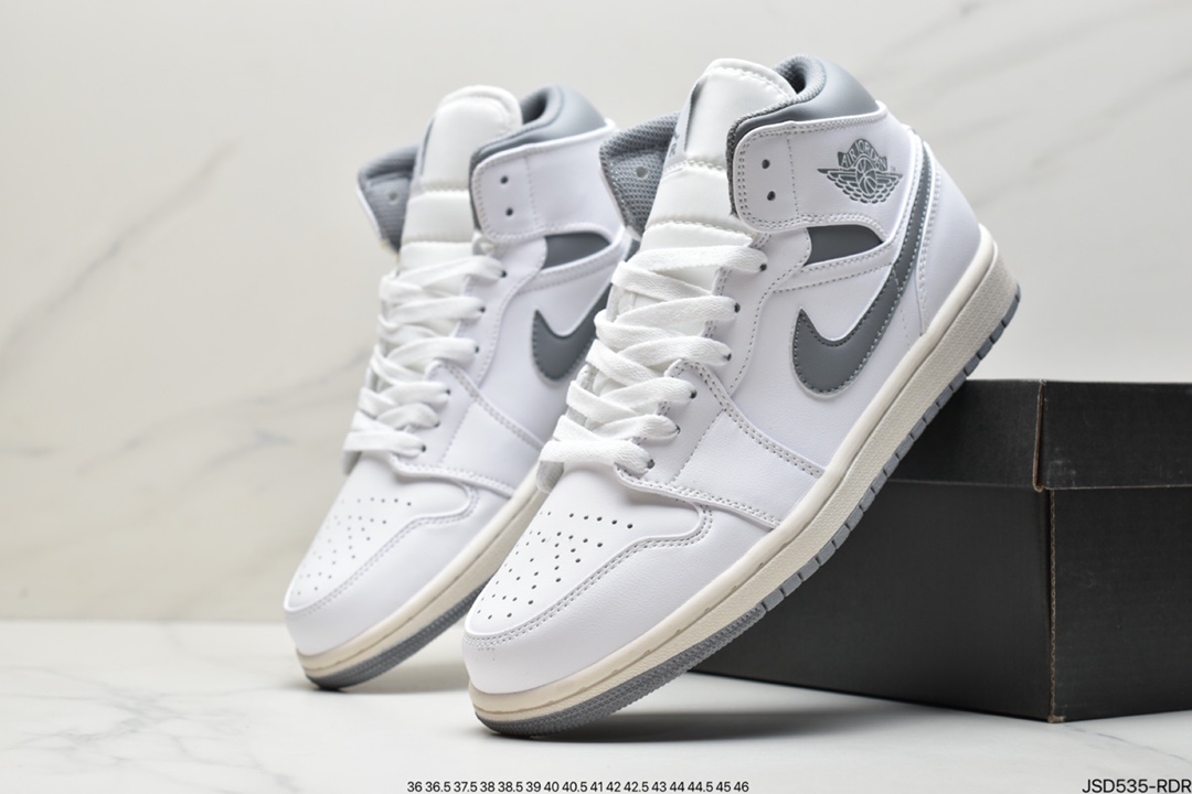 200 Air Jordan 1 Mid WMNS 中帮 白灰蓝 BQ6472-105