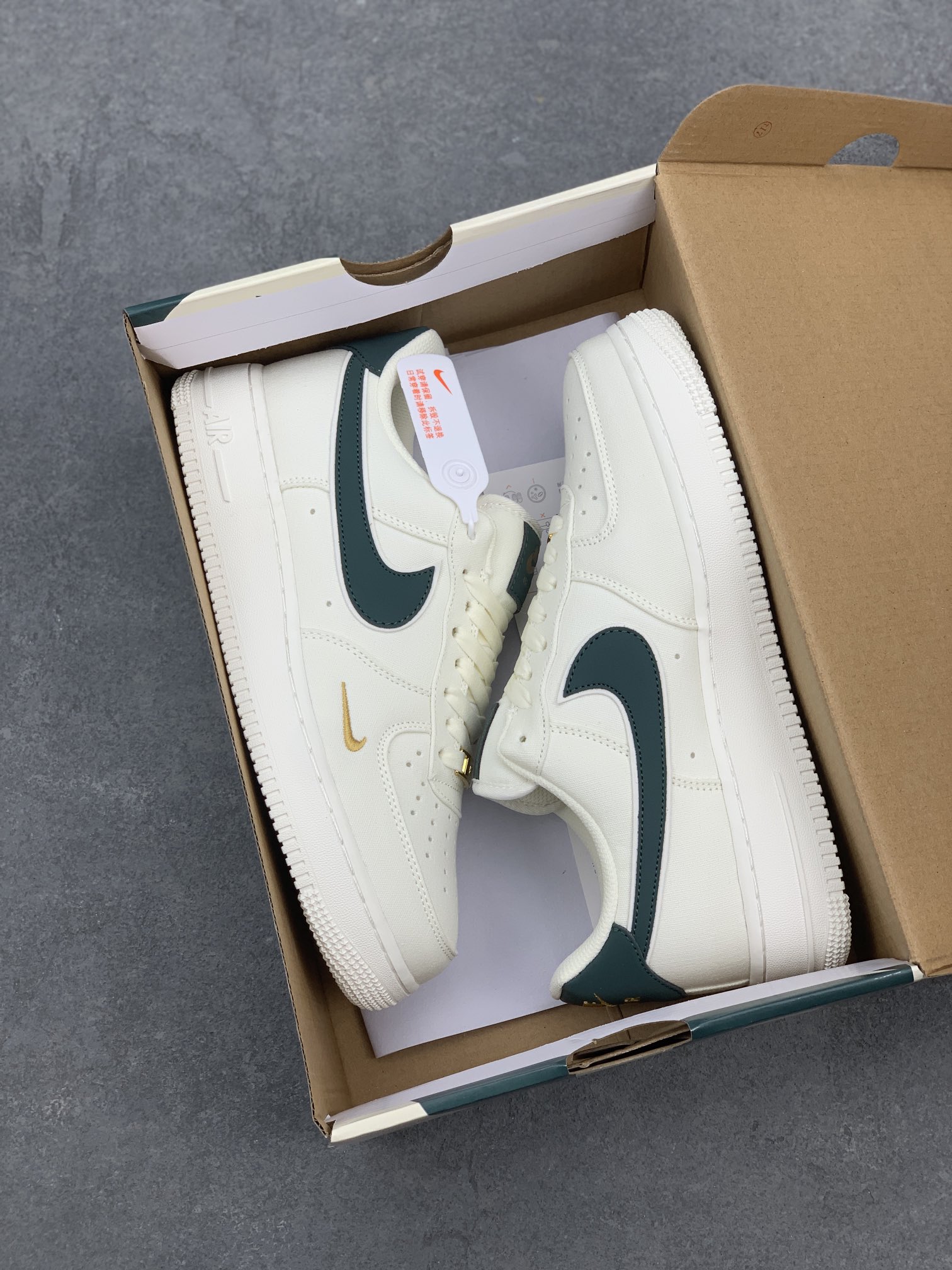 Nike Air Force 1 '07 Low-Top Sneakers - Deep Green Swoosh, Classic Style 10 i1662656329 2947 8