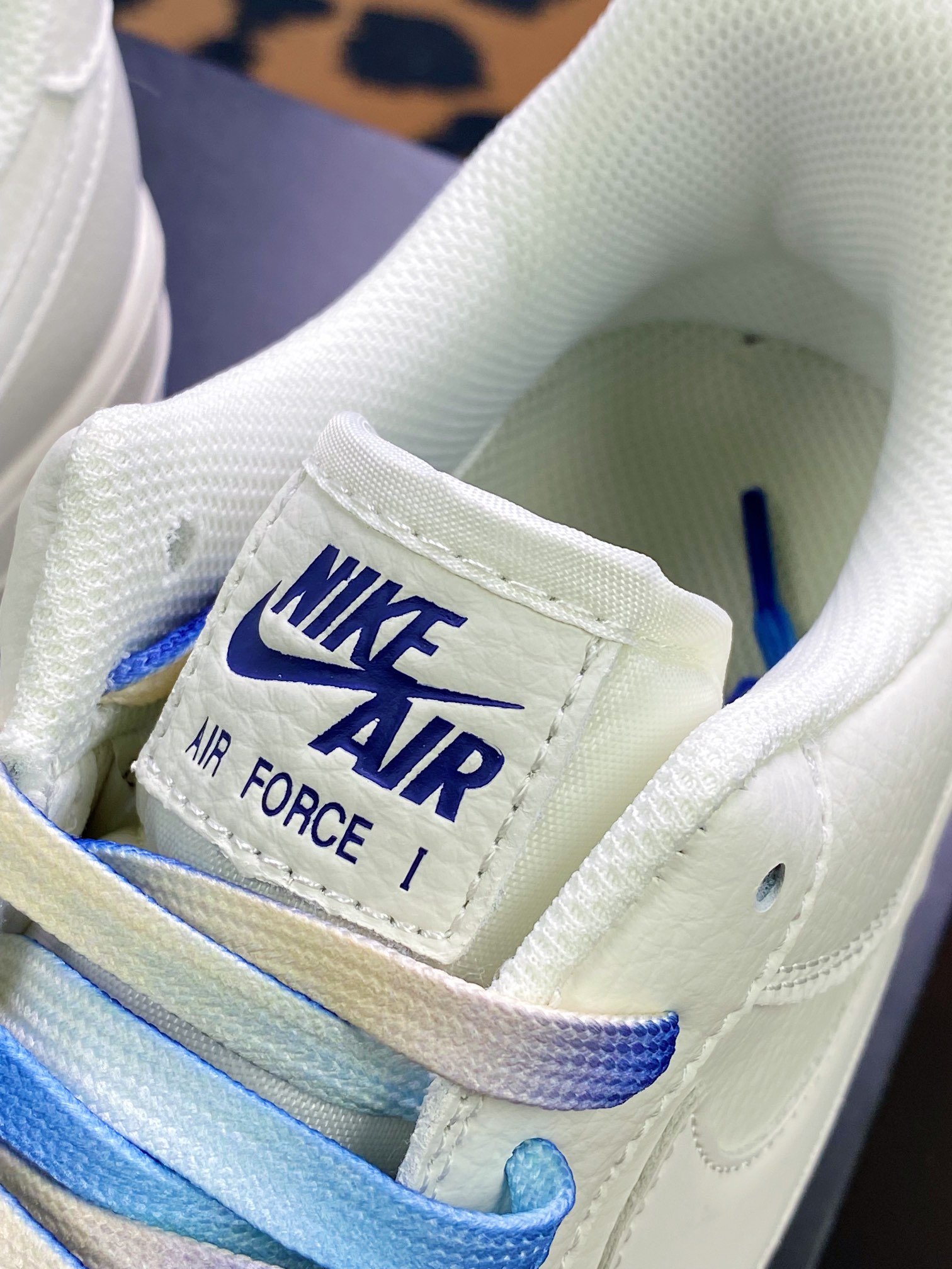 200 Air Force 1’07 QS”Minnesota Timberwolves”空军一号经典低帮百搭休闲运动板鞋ML5801-501-莆田鞋,莆田鞋货源,高仿鞋,高仿鞋货源,安福档口,莆田高仿鞋,莆田鞋批发,高仿鞋批发,莆田高仿运动鞋,高仿运动鞋,莆田运动鞋 200 Air Force 1’07 QS”Minnesota Timberwolves”空军一号经典低帮百搭休闲运动板鞋ML5801-501