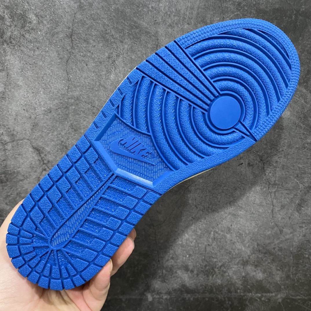 图片[9]-新DT版本 Air Jordan x Travis Scott AJ1 x TS联名 藤原浩闪电倒钩白蓝低帮DM7866-140 全新升级改进版品质 原盒原配 外盒透明胶套 内侧字体 工整带凹凸感 原厂拉帮工艺 针距密度一致 全新升级网板中底 原楦原纸板开发 后跟弧度收口自然不对折 极致一眼正品既视感 原厂皮料 进口玻璃冲刀皮料裁剪零毛边 承诺百分百一致原鞋 全鞋电脑针车工艺 鞋面清洁度最高QC检验标准 控制溢胶 飞翼3D高频深度立体 全市场仅此一家 鞋盒、防尘纸 均采购来自原厂 尺码：36 36.5 37.5 38 38.5 39 40 40.5 41 42 42.5 43 44 44.5 45 46 47.5-选品中心