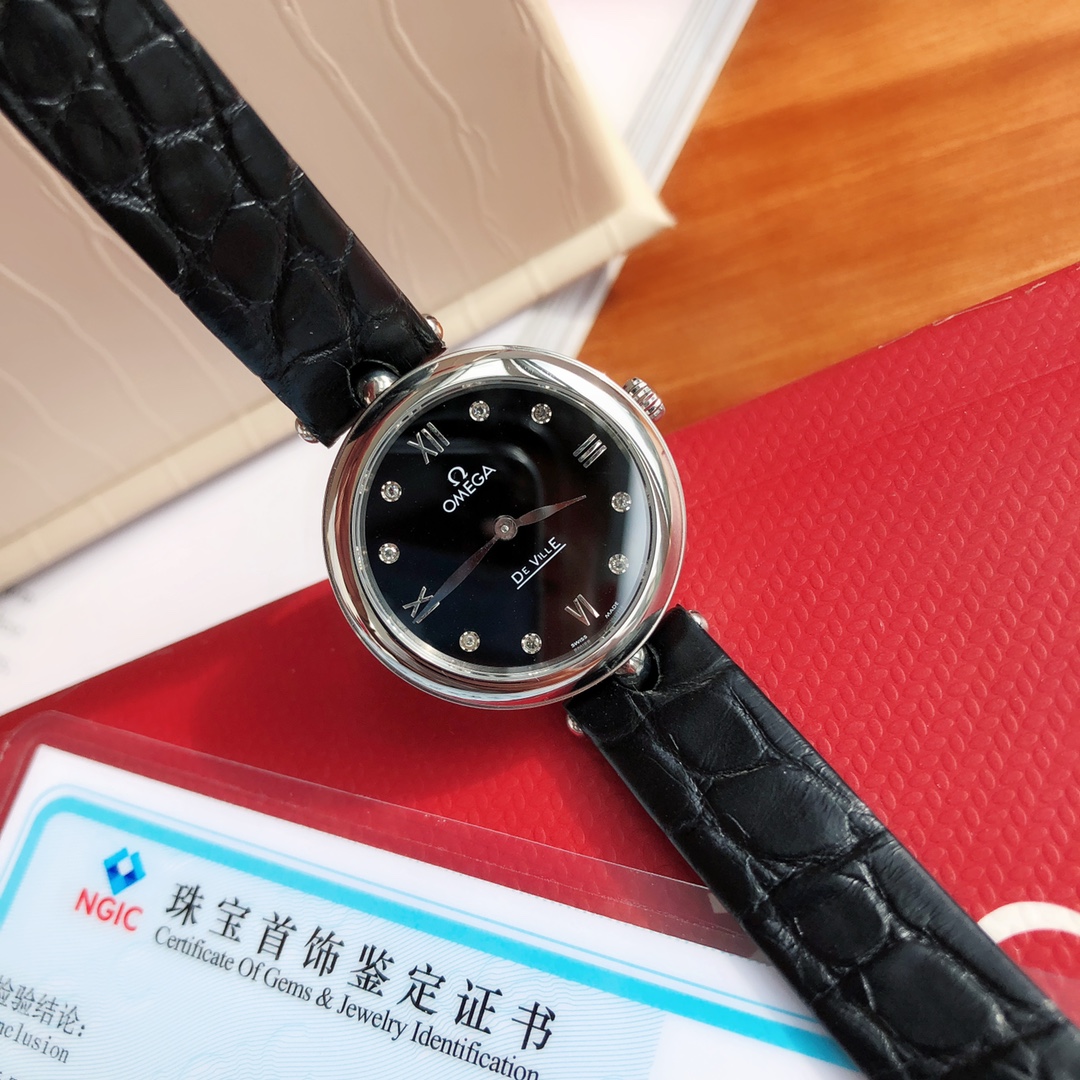 欧米茄碟飞系列同属瑞士石英机芯
