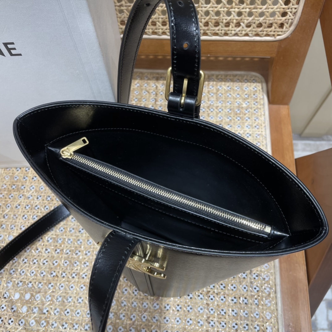 CELINE BUCKET TRIOMPHE 25CM 水桶包 199913黑色