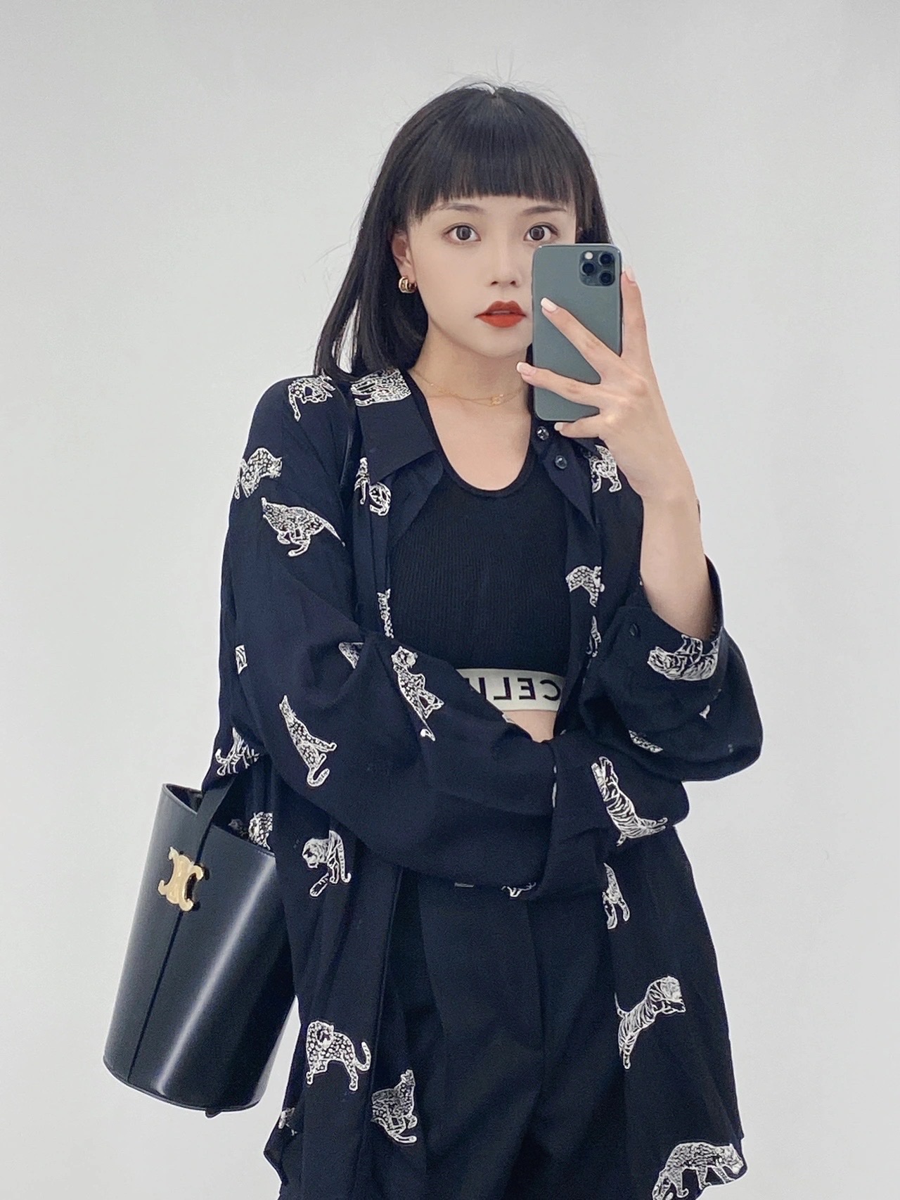 CELINE BUCKET TRIOMPHE 25CM 水桶包 199913黑色