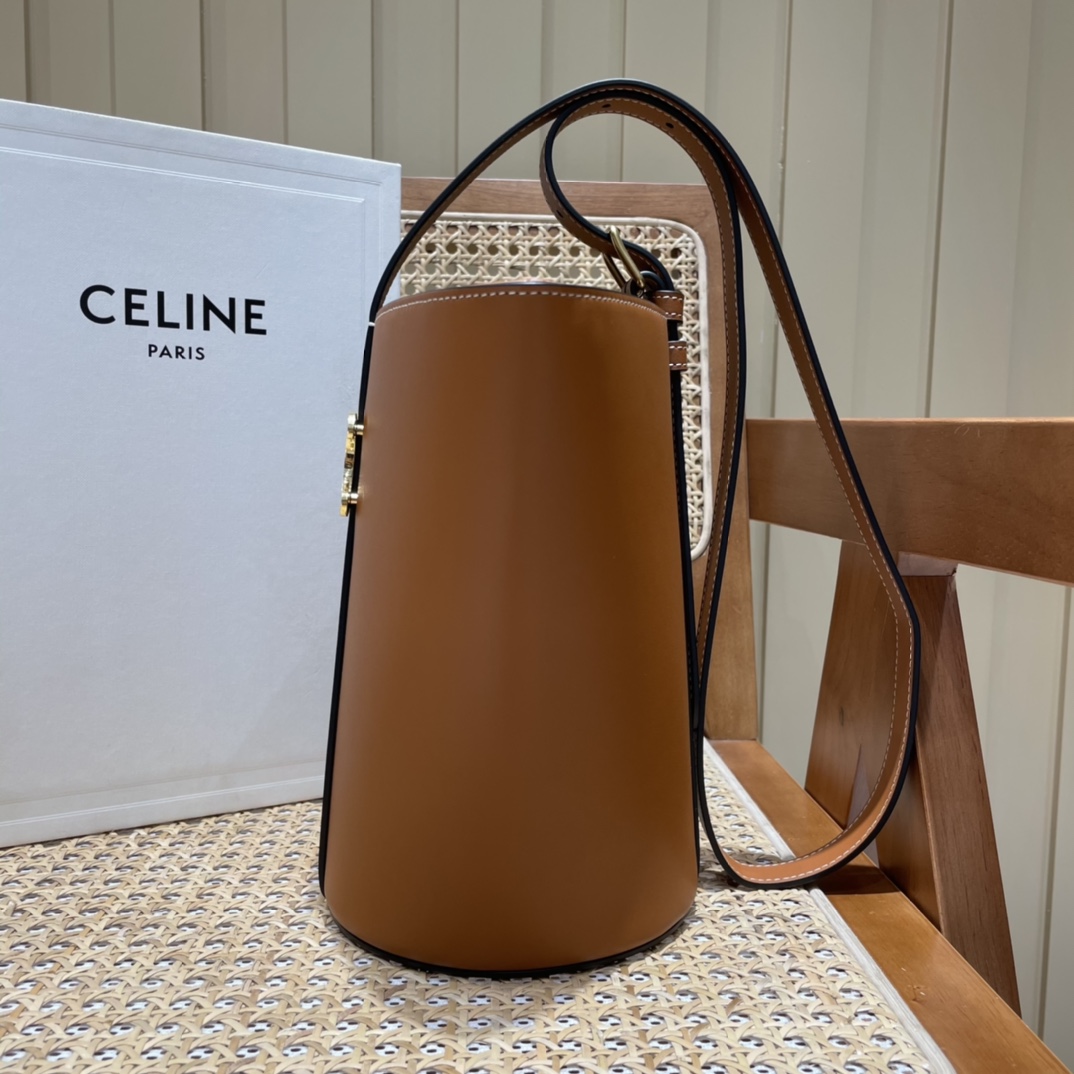 CELINE BUCKET TRIOMPHE 25CM 水桶包 199913焦糖色