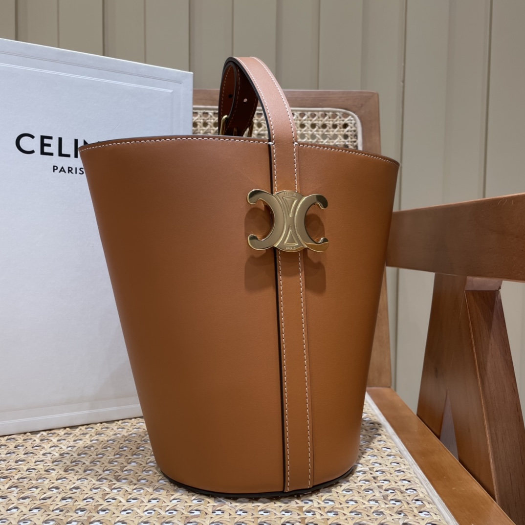 CELINE BUCKET TRIOMPHE 25CM 水桶包 199913焦糖色