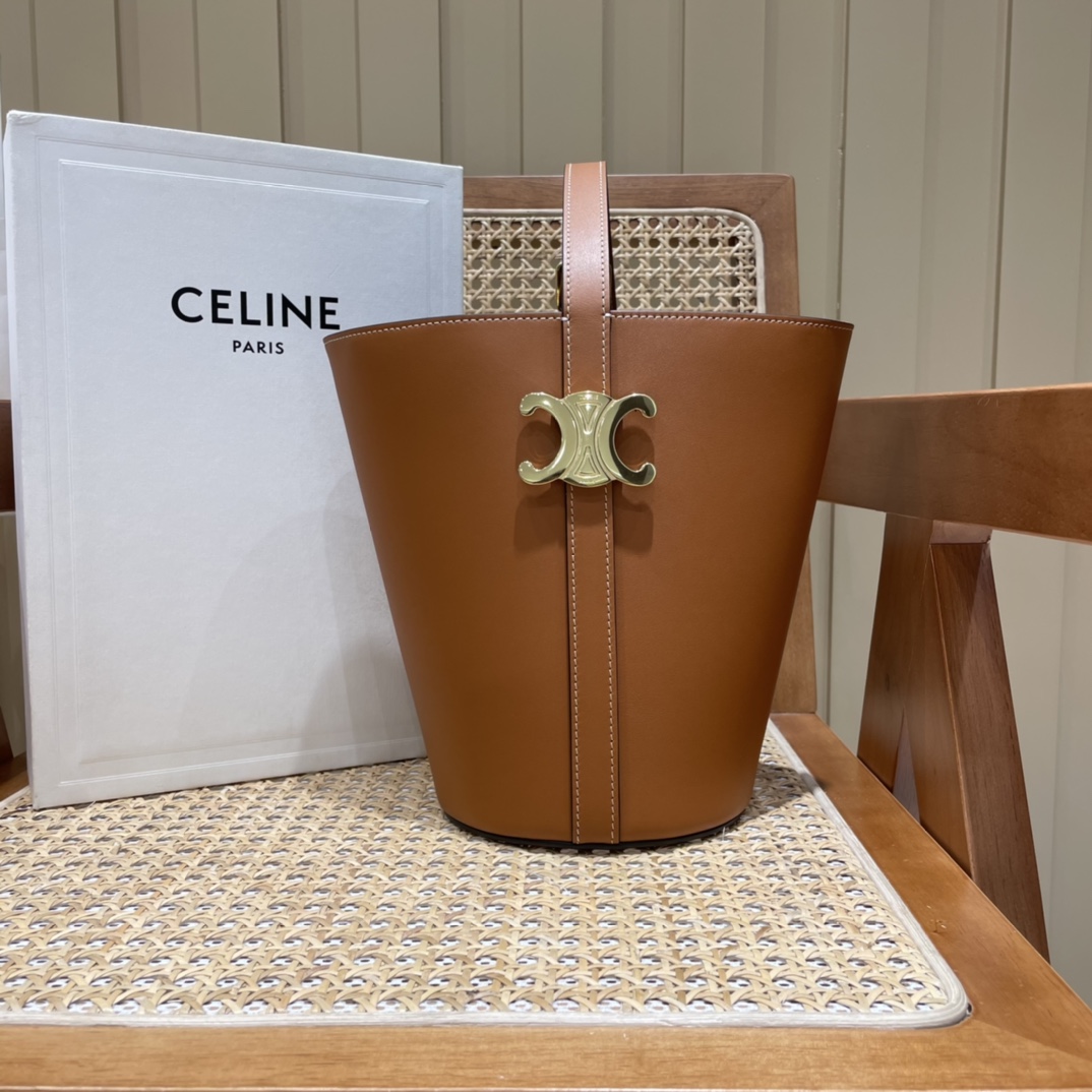 CELINE BUCKET TRIOMPHE 25CM 水桶包 199913焦糖色