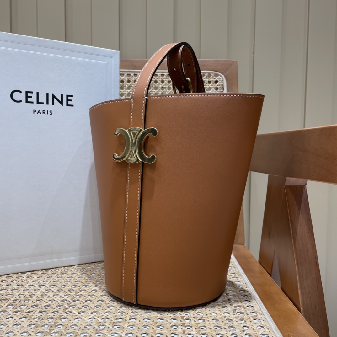 CELINE BUCKET TRIOMPHE 25CM 水桶包 199913焦糖色