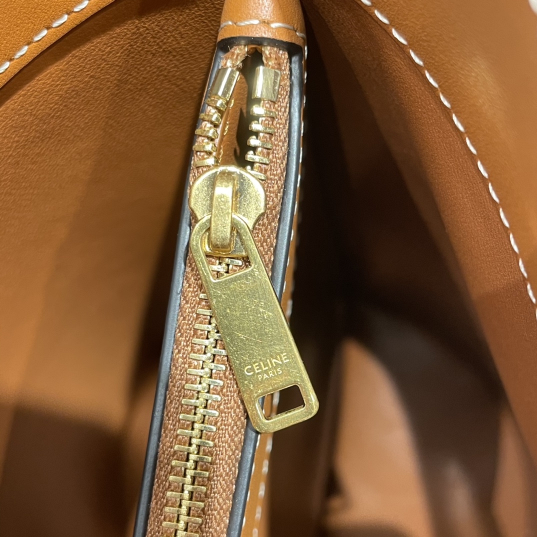 CELINE BUCKET TRIOMPHE 25CM 水桶包 199913焦糖色