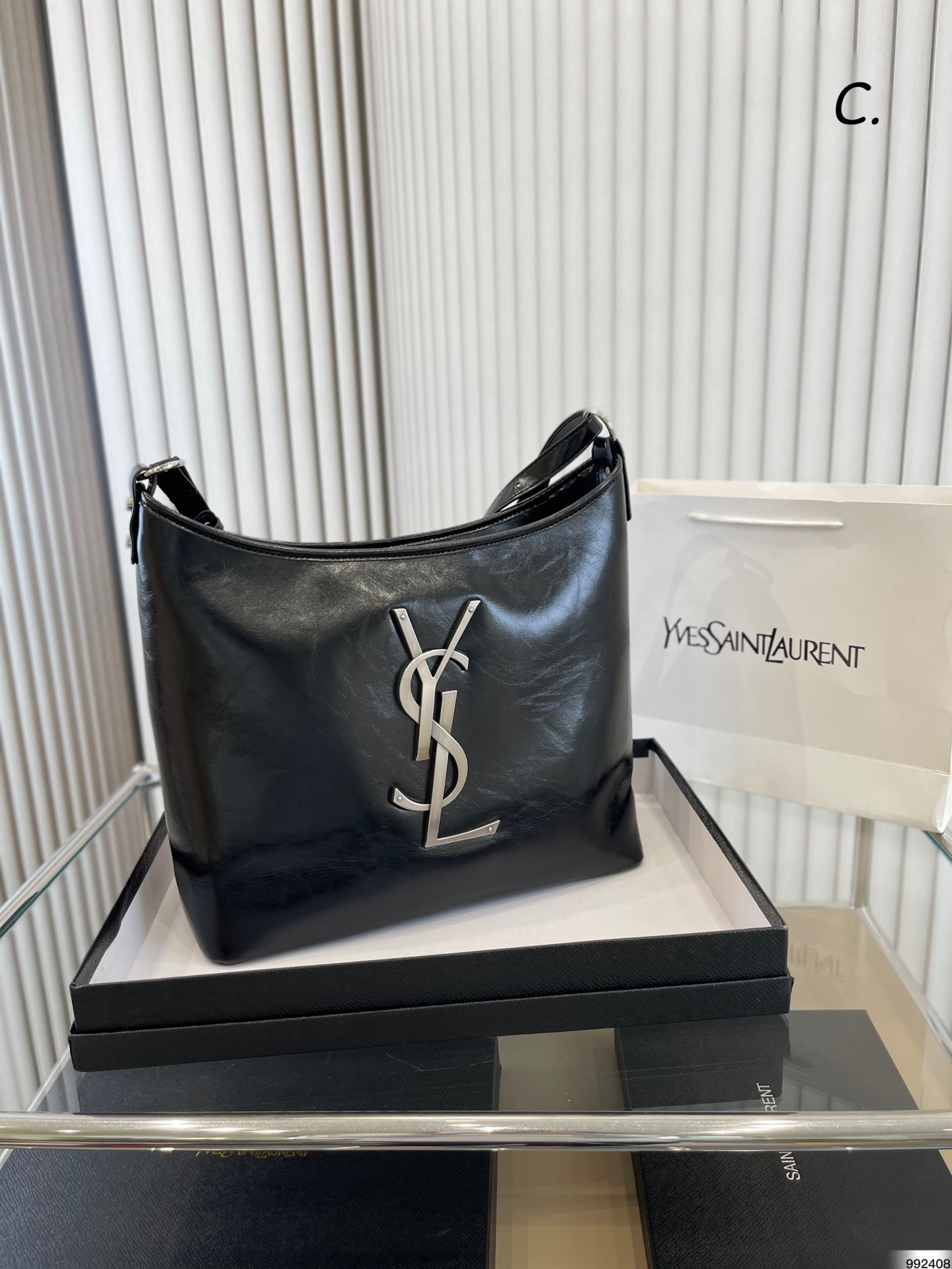 J5 配盒 Saint Laurent 圣罗兰 YSL  新品 彰显时尚风格 适合旅游 日常 容貌吸引 集美们必入 尺寸35 28