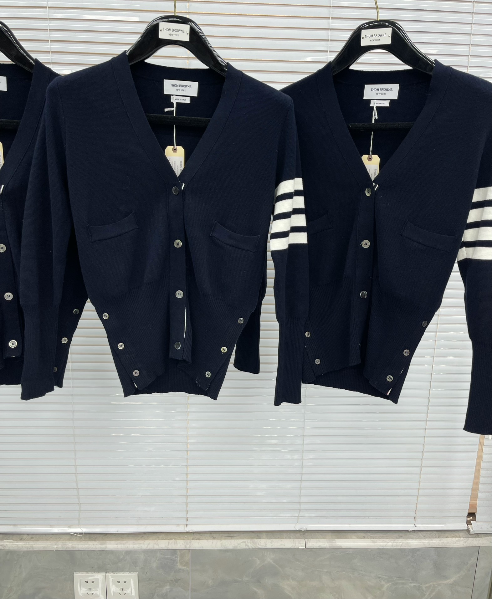 톰브라운 여성 가디건 142971 Thom Browne Cardigan 상세 이미지 2