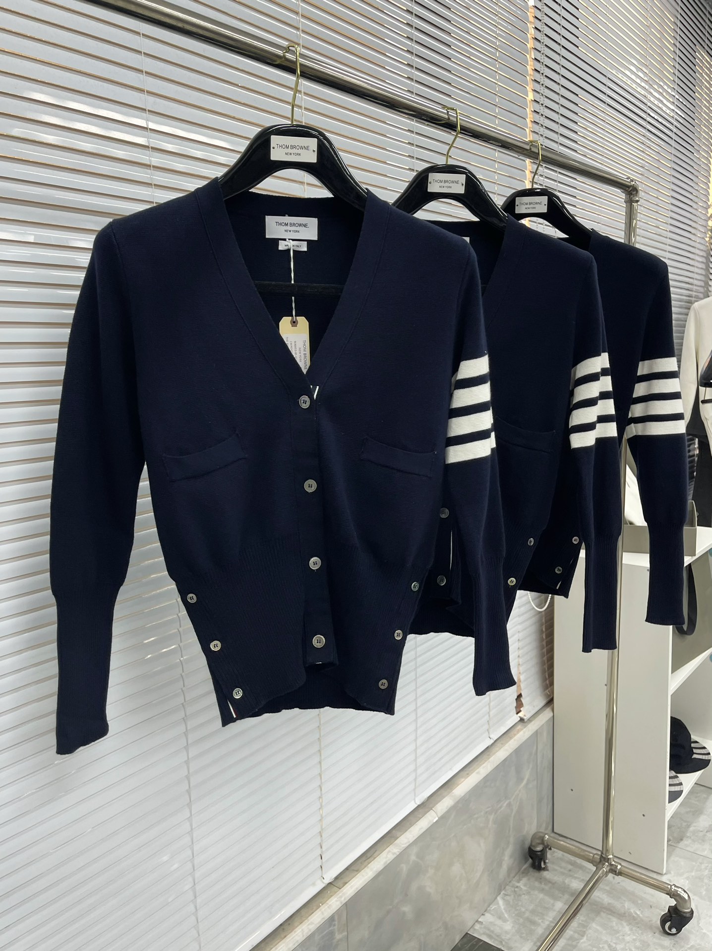 톰브라운 여성 가디건 142971 Thom Browne Cardigan 상세 이미지 5