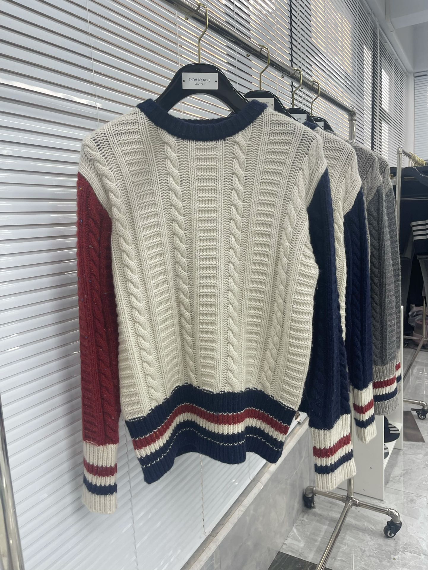 톰브라운 남성 니트 143065 Thom Browne Knit 상세 이미지 3