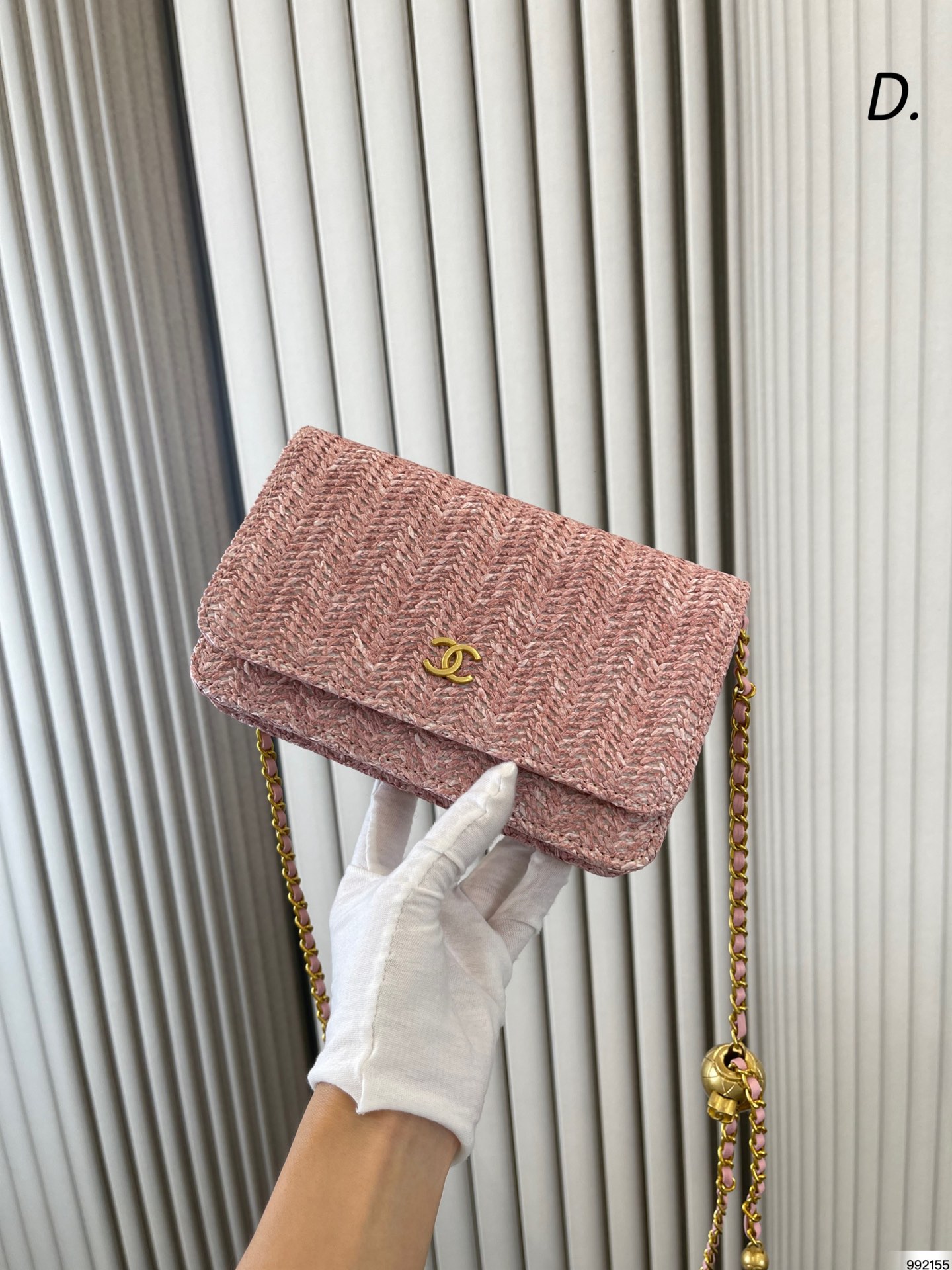 J5 4色折叠盒 香奈儿WOC 发财包 Chanel 拉菲草 美貌 便携 重量轻 低调 奢华 优雅 时尚 非常百搭有气质 真是可盐可甜 又A又飒 尺寸19 12