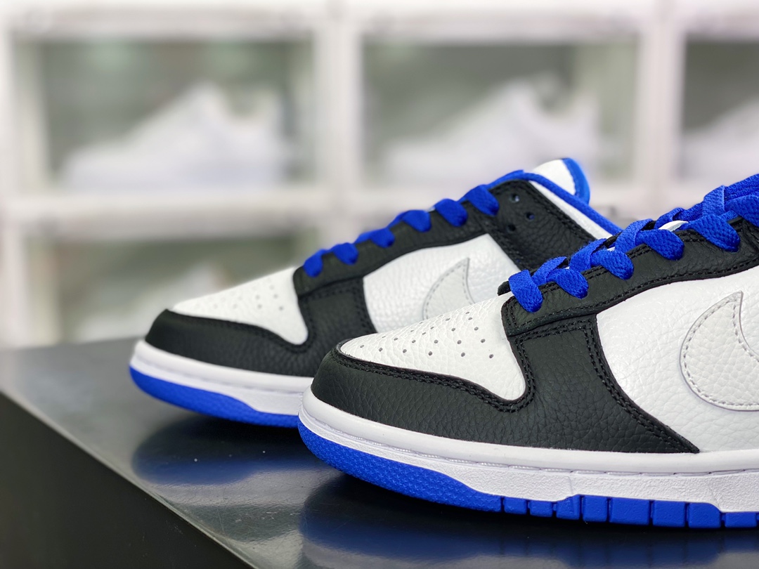 300 SB Dunk Low”White/Black/Royal”扣篮系列低帮板鞋“黑白蓝小闪电”FD9064-110