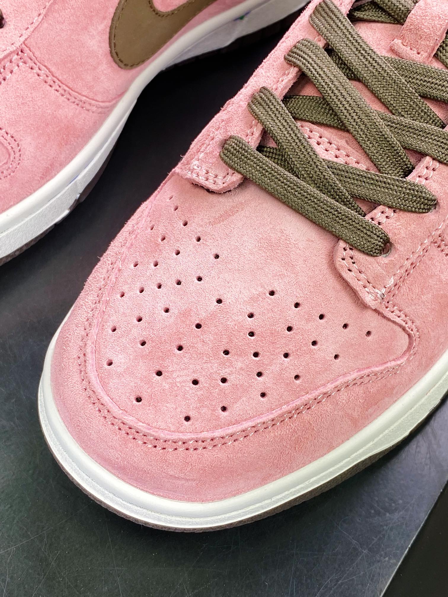 260  SB Dunk Low”Call Me If You Get Lost”扣篮系列低帮休闲运动滑板板鞋DD1391-105