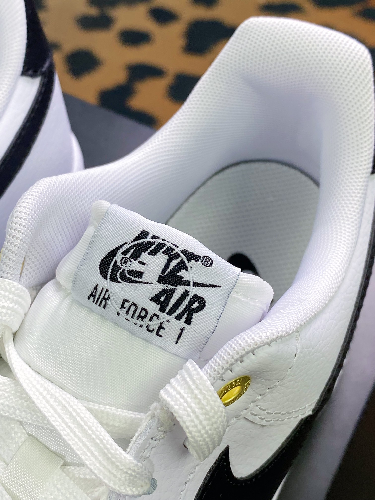 200 Air Force 1'07”40th Anniversary/White Black”空军一号经典低帮百搭休闲运动板鞋DQ7658-100