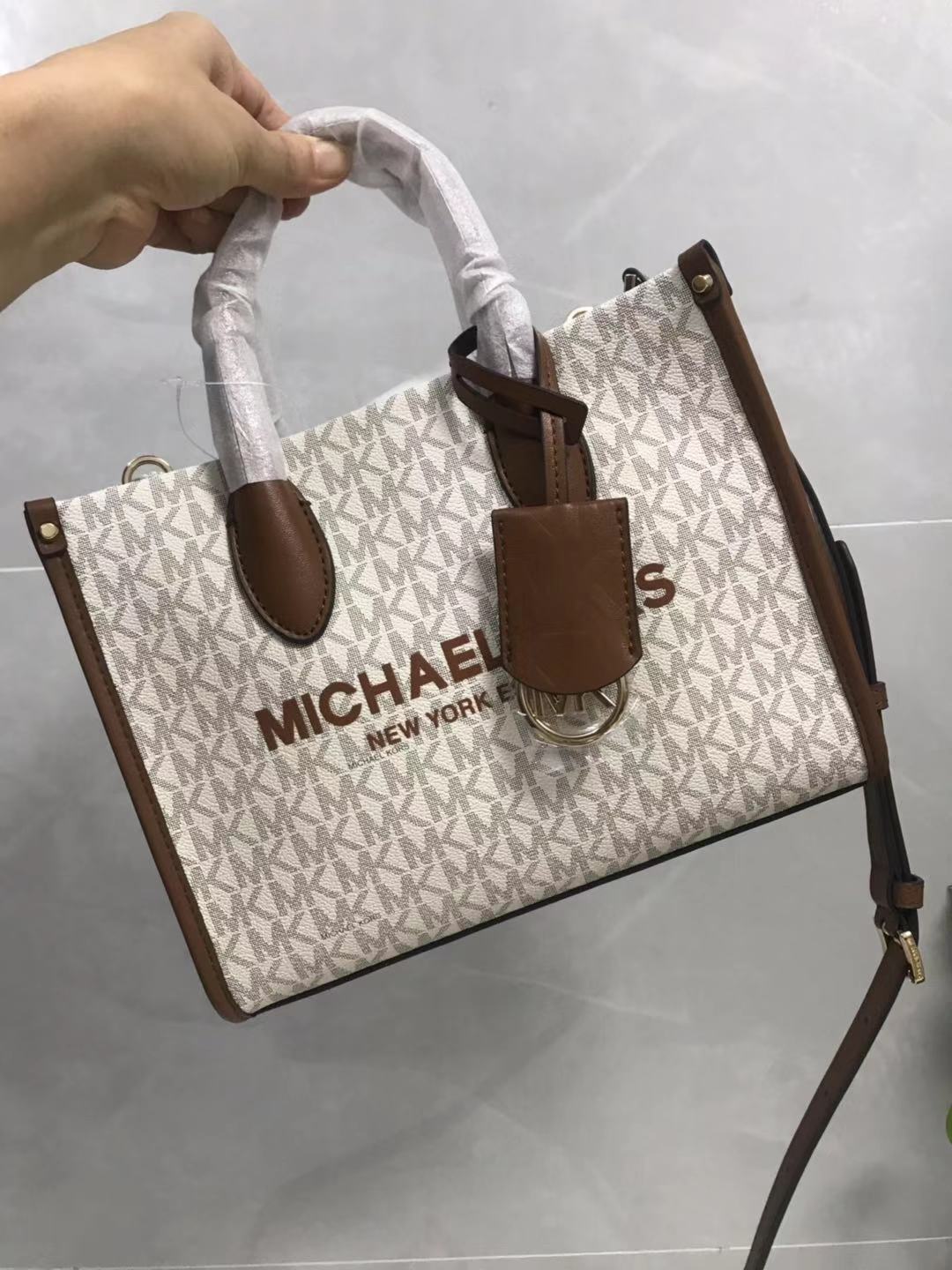 Michael Kors 小号独家新款帆布同款