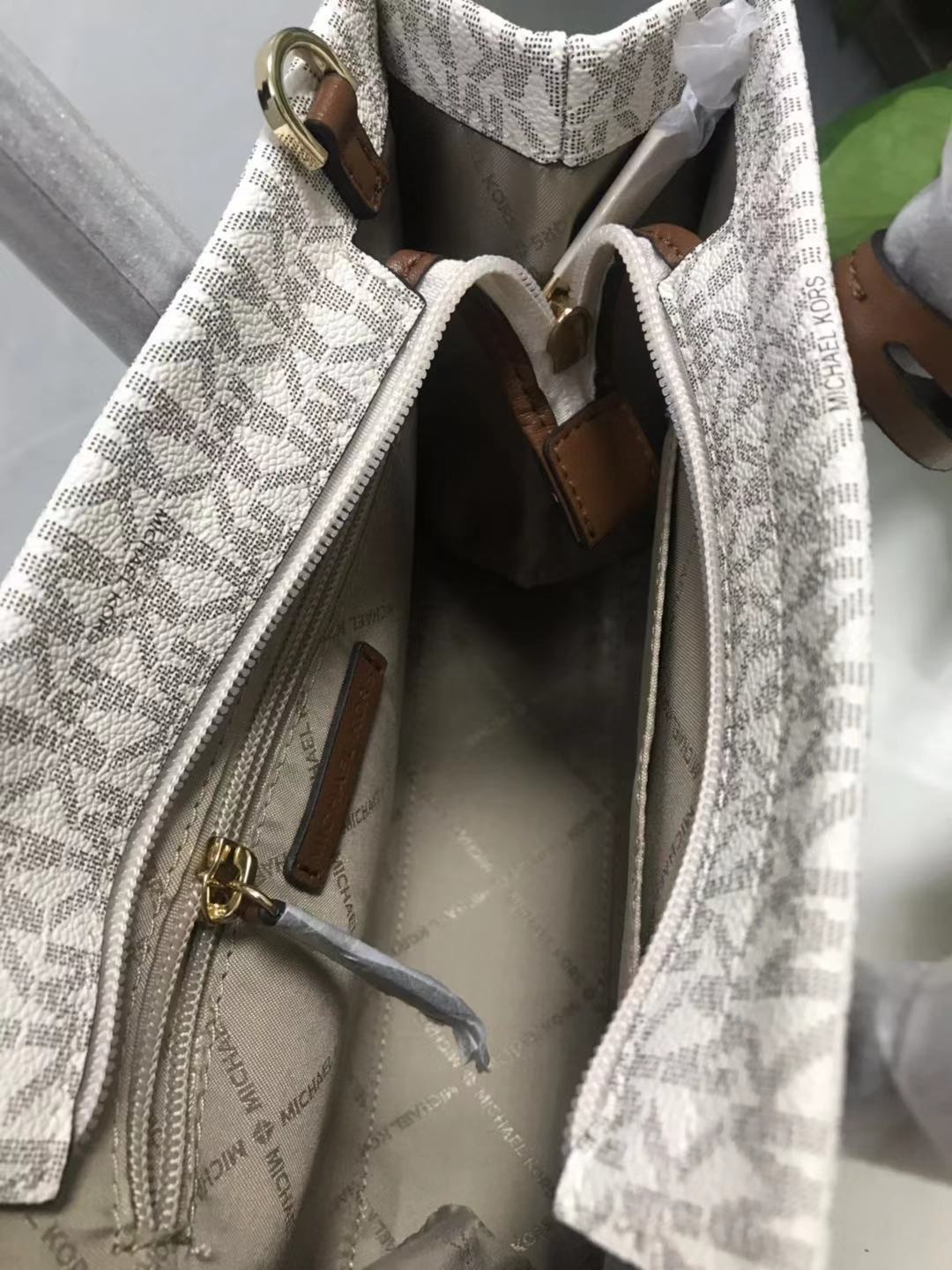 Michael Kors 小号独家新款帆布同款