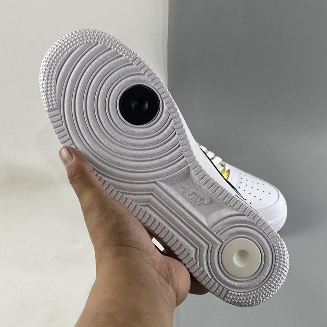 P200 Nike Air Force 1'07 Low 空军一号低帮休闲板鞋 DQ7658-100