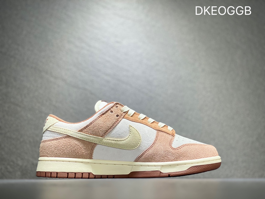 300 NIKE Dunk SB Low 低帮休闲板鞋DD1390-100