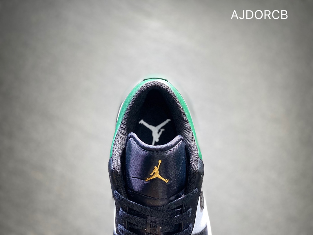 200 Nike AIR JORDAN 1 Low AJ1 乔丹低帮篮球鞋553558-371