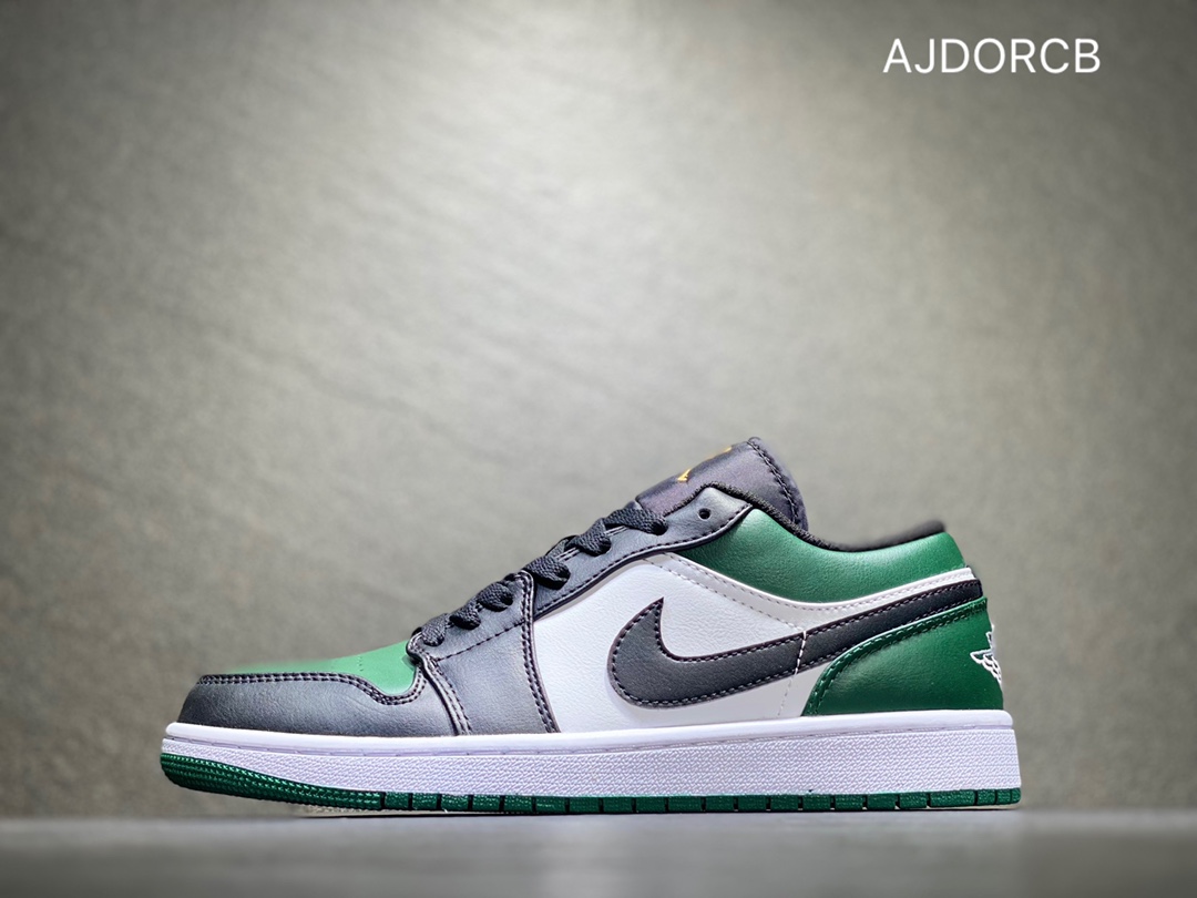 200 Nike AIR JORDAN 1 Low AJ1 乔丹低帮篮球鞋553558-371