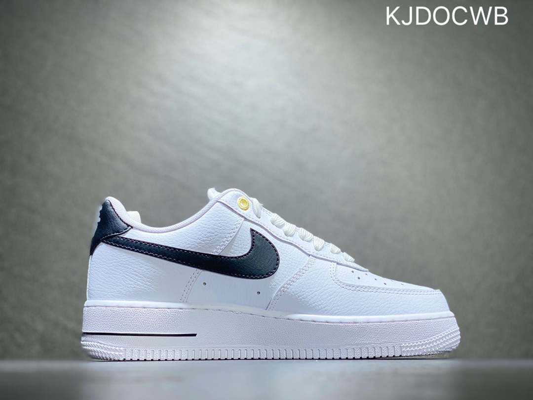 200 Nike Air Force 1 空军一号  DQ7658-100