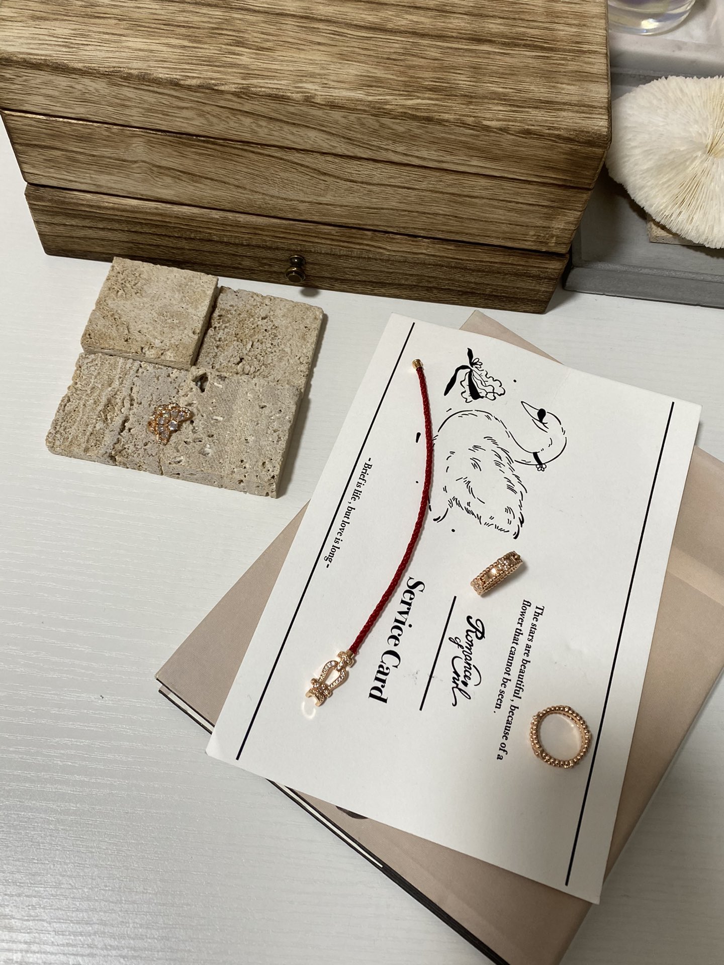 NO:703084,Fred red rope (yb11 mold customization, classic and unmistakable style, easy to use, beautiful and with good meaning, Cardia high-end jewelry19860909Fred红绳（yb11开模定制,经典又不会出错的款式 上手好显白 美丽又有好寓意,,卡迪亚高端饰品,Jewelry