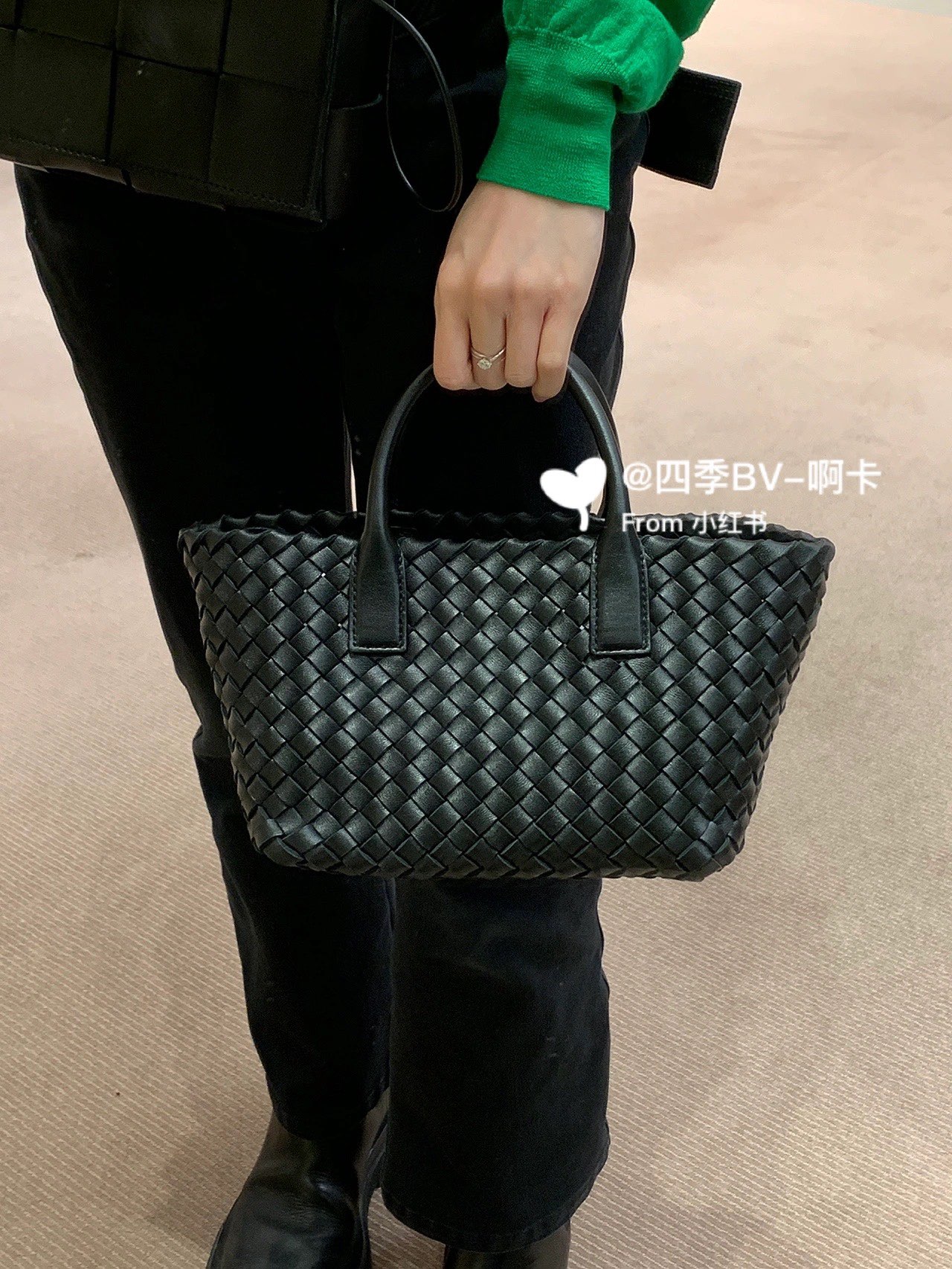 Bottega Veneta MINI CABAT 20CM BAG 709464黑色