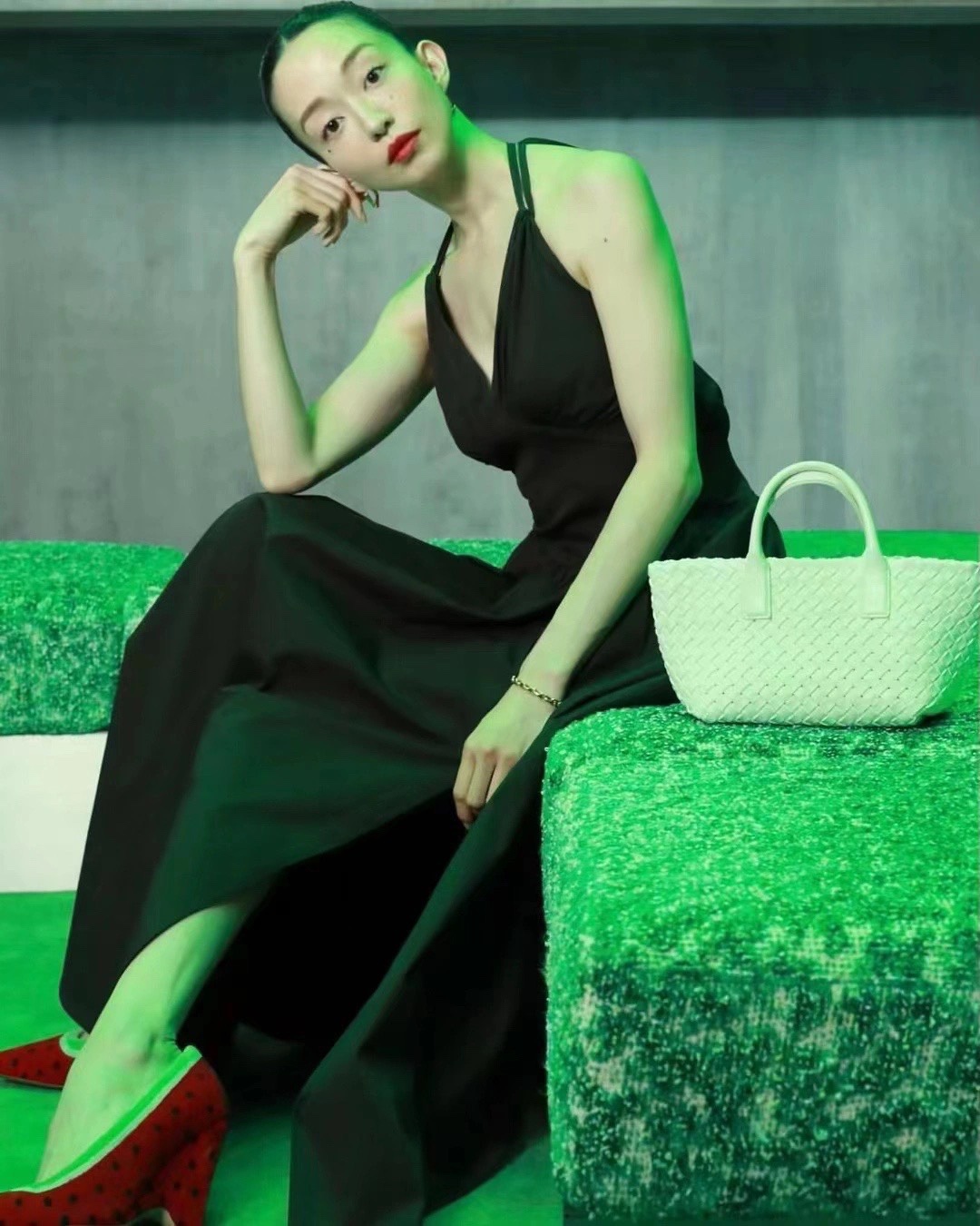 Bottega Veneta MINI CABAT 20CM BAG 709464白色