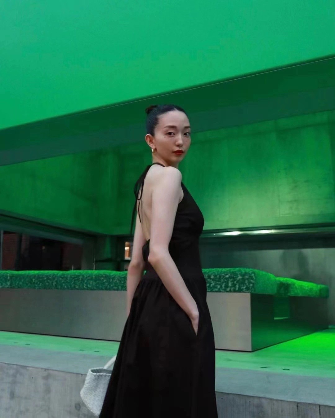 Bottega Veneta MINI CABAT 20CM BAG 709464白色