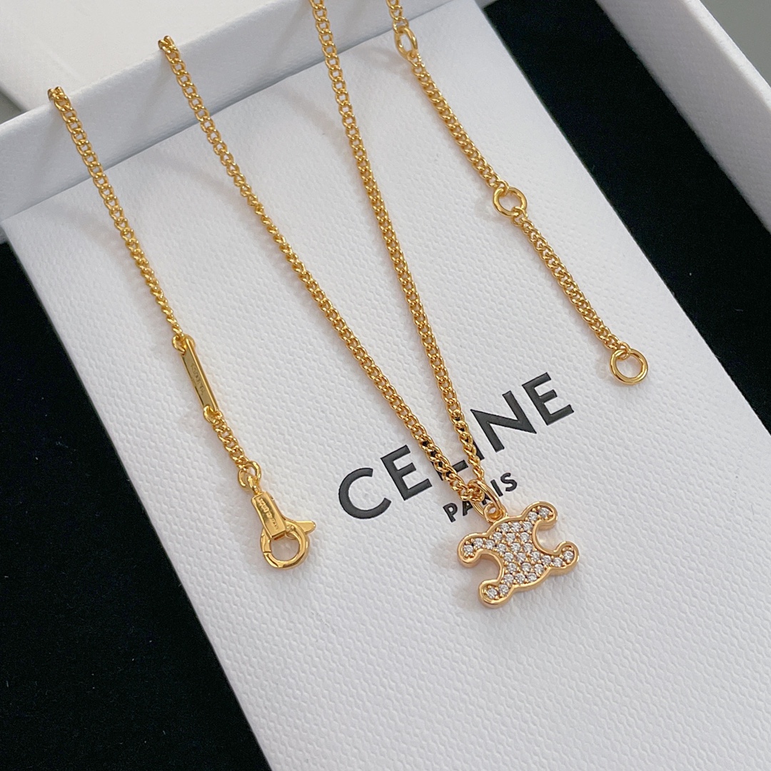 “Z 4950: CNC Carved Logo Hardware, Cel!ne Letter Necklace – Timeless Fashion Series” - 图片 4