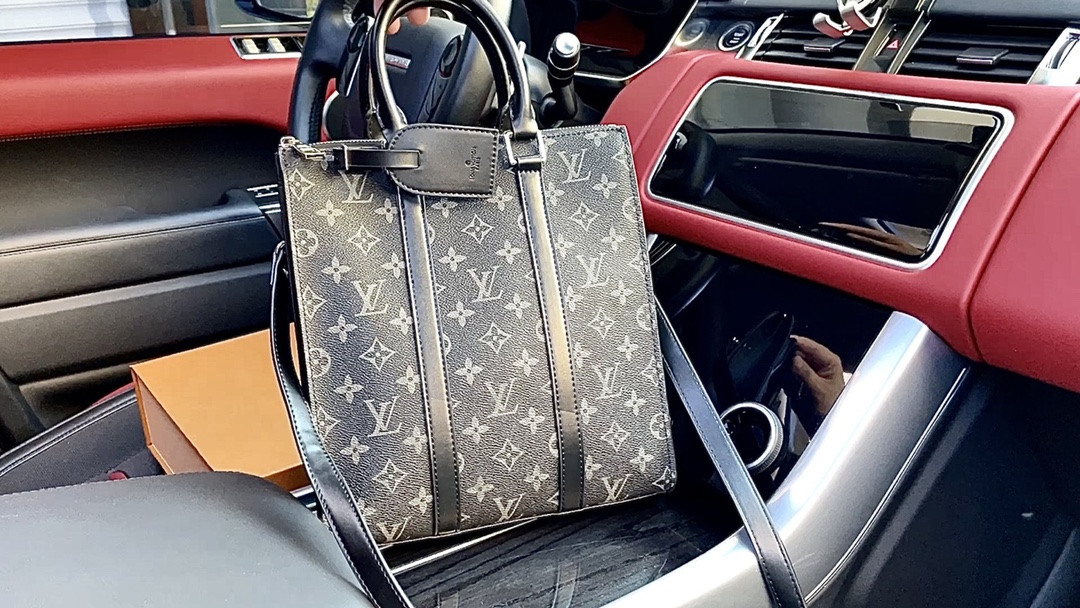 Louis Vuitton 路易威登 LV  手提包 实拍