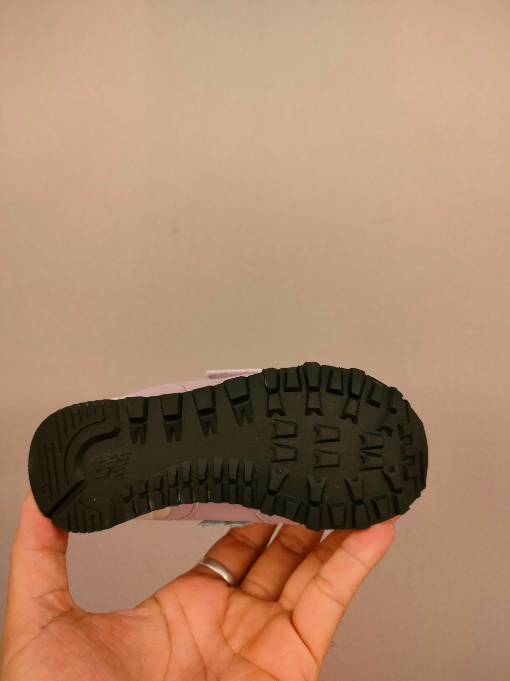 图片[6]-魔术贴ＮＢ574亲子款儿童，软材质+魔术贴+防臭海波丽鞋店 尺码26-37 经典的574系列！该系列传承了品牌的诸多优点，大胆创新！堪称经典系列里的经典，也是最为热门的系列！时隔一年，再次带来的童鞋，必属重磅～-选品中心