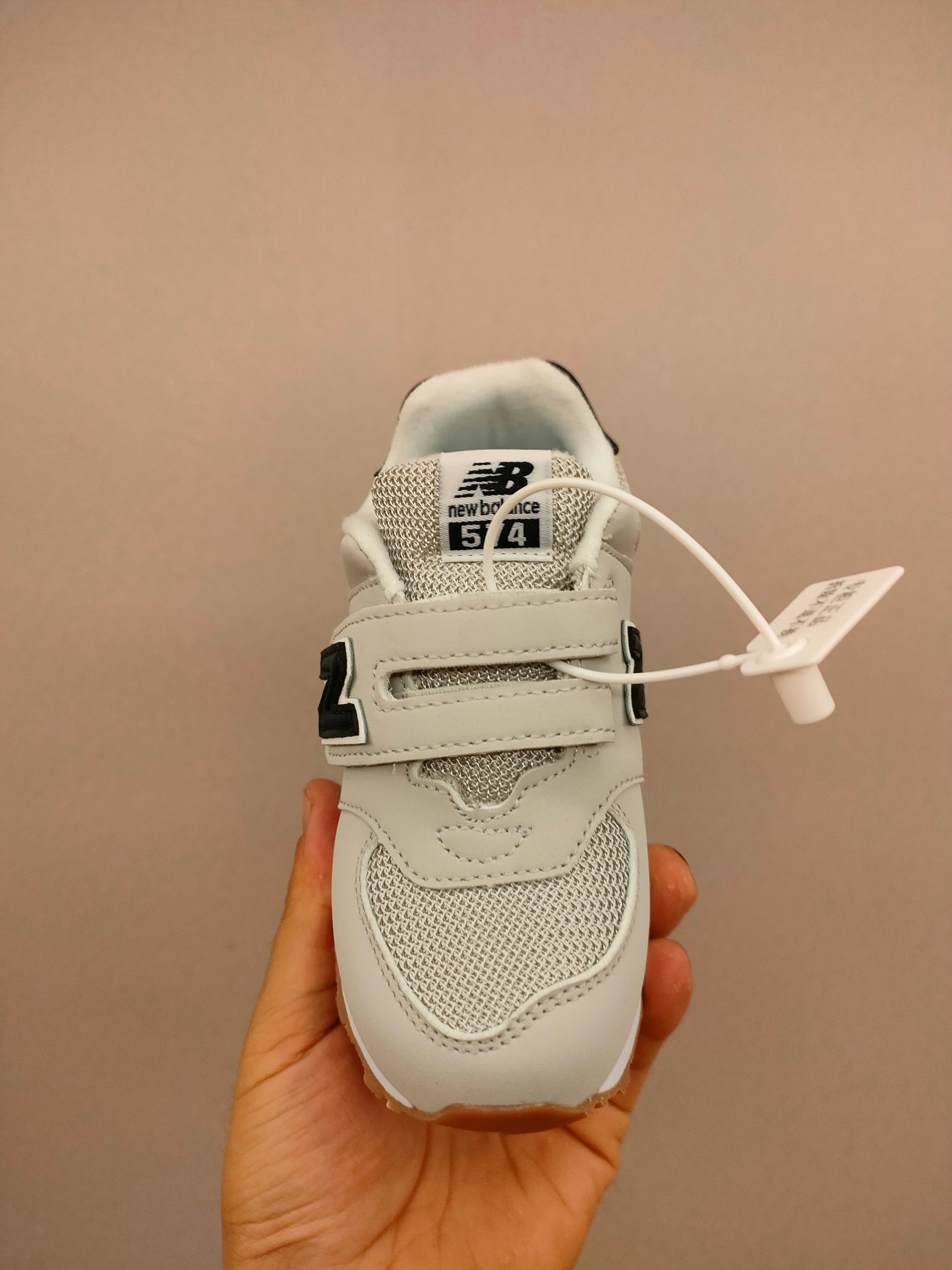 图片[3]-魔术贴ＮＢ574亲子款儿童，软材质+魔术贴+防臭海波丽鞋店 尺码26-37 经典的574系列！该系列传承了品牌的诸多优点，大胆创新！堪称经典系列里的经典，也是最为热门的系列！时隔一年，再次带来的童鞋，必属重磅～-选品中心