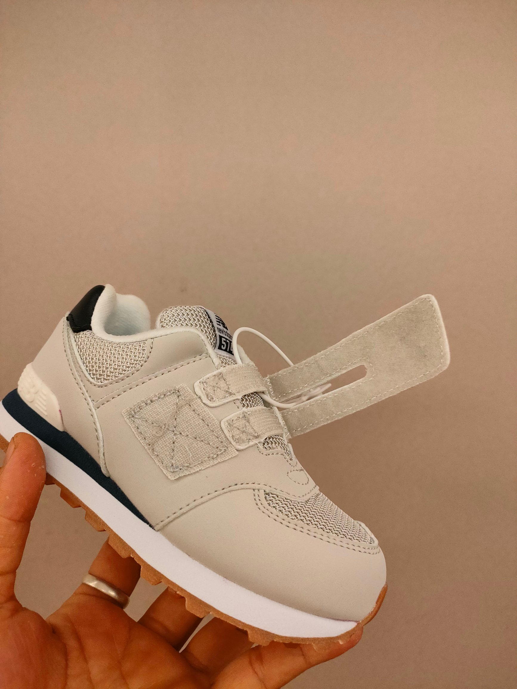 图片[7]-魔术贴ＮＢ574亲子款儿童，软材质+魔术贴+防臭海波丽鞋店 尺码26-37 经典的574系列！该系列传承了品牌的诸多优点，大胆创新！堪称经典系列里的经典，也是最为热门的系列！时隔一年，再次带来的童鞋，必属重磅～-选品中心