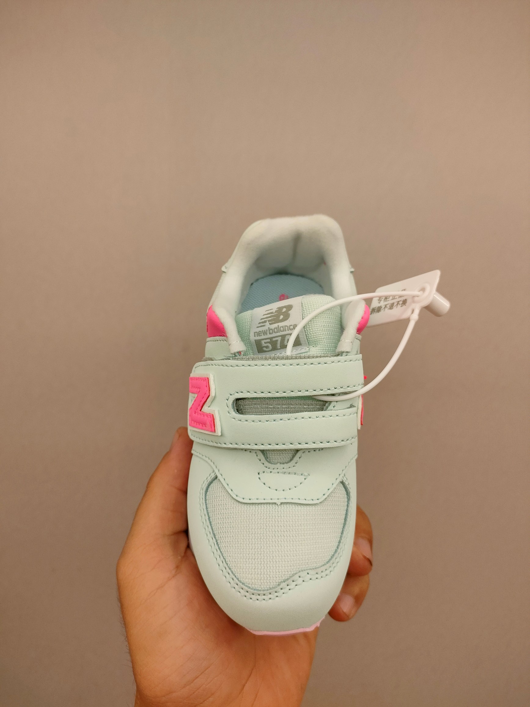 图片[3]-魔术贴ＮＢ574亲子款儿童，软材质+魔术贴+防臭海波丽鞋店 尺码26-37 经典的574系列！该系列传承了品牌的诸多优点，大胆创新！堪称经典系列里的经典，也是最为热门的系列！时隔一年，再次带来的童鞋，必属重磅～-选品中心