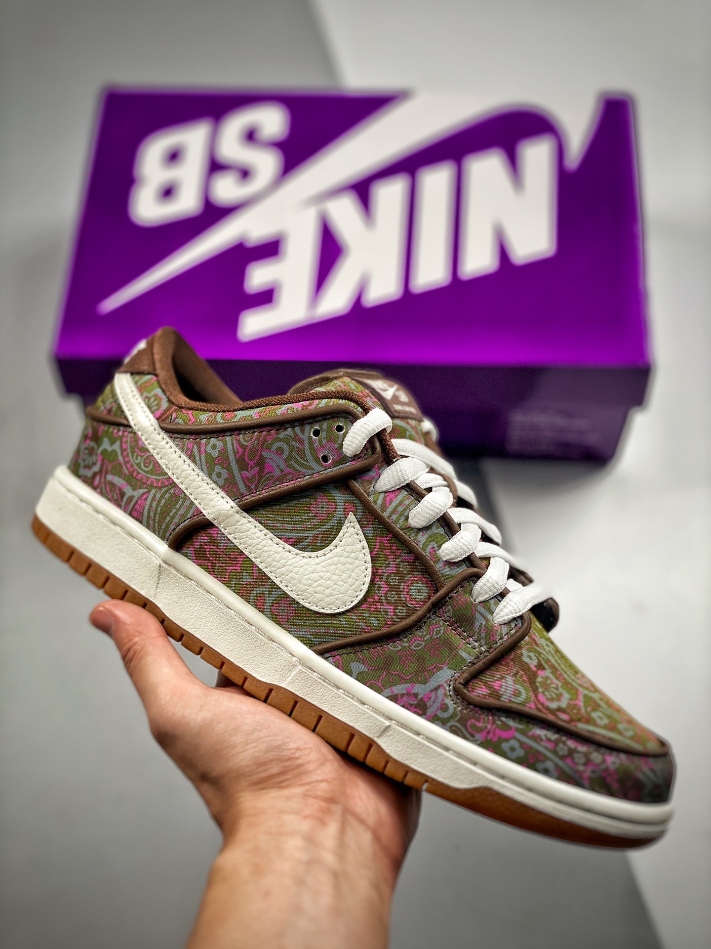 Núcleo 4 Nk Dunk SB Low Marrón blanco Patrón de cachemira Raspar y rasgar Producción original de fábrica grande Fotogra…