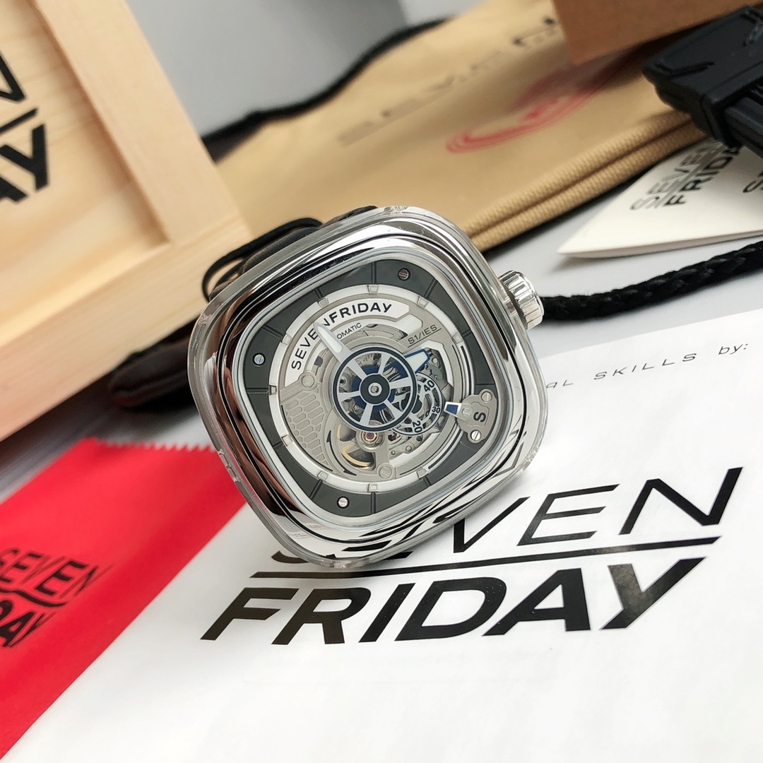 Часы SevenFriday