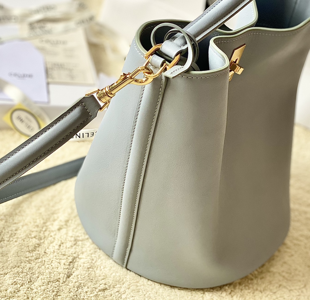 CELINE赛琳Bucket 16 牛皮革全皮水桶包195573