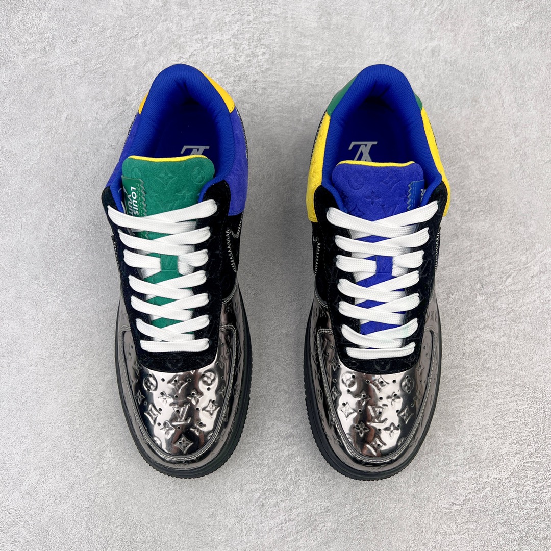 图片[2]-＃东莞纯原 市面独家顶级版本 Louis Vuitton lv x NK Air Force1 Low 空军重磅联名 至今巅峰之作 男款最新升级改良版 25个配色持续更新东莞大厂耗资原鞋开发 当时发售前基本上没货 2级市场买了两双回来开发 一双白蓝女鞋 一双全白男鞋 当时一双价格5w+ 拿到手上有点发抖 全鞋拼接工艺的完美衔接 看不出一点有拼接过的痕迹 最重要的鞋面材料 都需进口订做采用意大利Monogram 纳米牛皮 软度舒适度非常好 报废率也极高 全鞋工艺极其复杂鞋面的印花 压纹都是对于工厂新的摸索和挑战 原版大底私模开发 区别市场低价版本共用老款空军磨具大底 毕竟原版4-5万的鞋 做工材质都是进口最顶级的皮革 质地暗花烫金的拼接凸显高级和质感 鞋身非常轻便大底舒适度非常之高 完全改变了之前Force1 Low 的笨重硬度不舒适的设计 对于品牌和设计师不做多的介绍做好鞋也很想用情怀做铺垫可惜文字格不够 有喜欢关注此款很久的朋友可以考虑下顶级高端fake 一比一的细节 全身心的开发只为还原你购买后称赞还不错的潮鞋 男女鞋尺码 35 36 37 38 39 40 41 42 43 44 45 46-选品中心