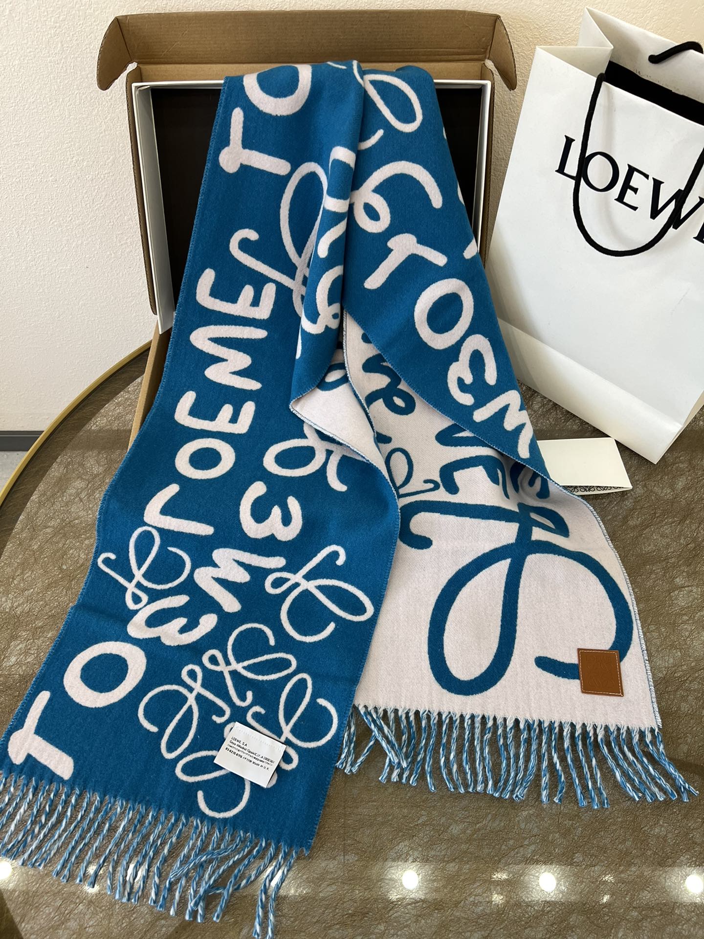 LOEWE罗意威男女通用涂鸦双面围巾