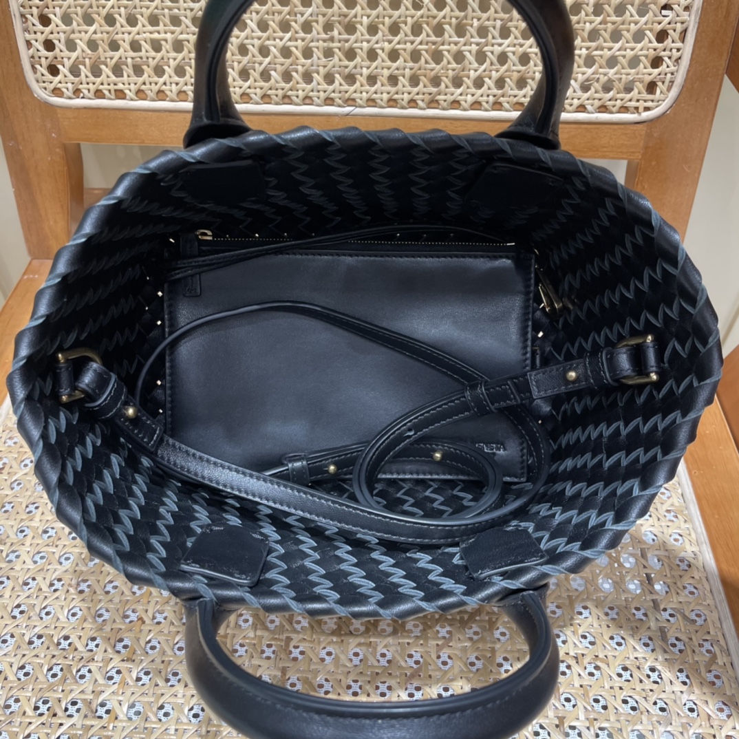 Bottega Veneta MINI CABAT 20CM BAG 709464黑色