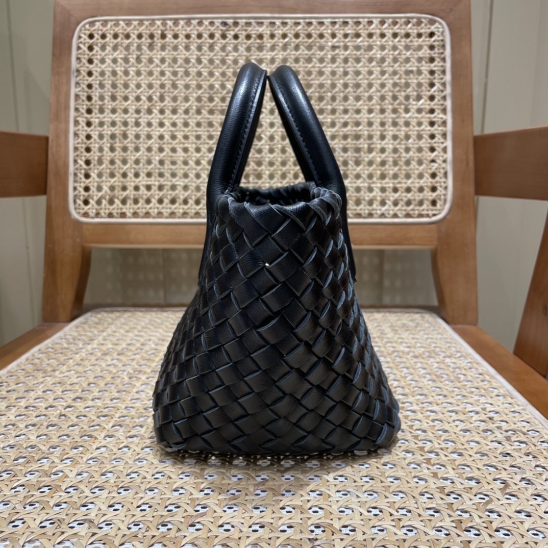 Bottega Veneta MINI CABAT 20CM BAG 709464黑色