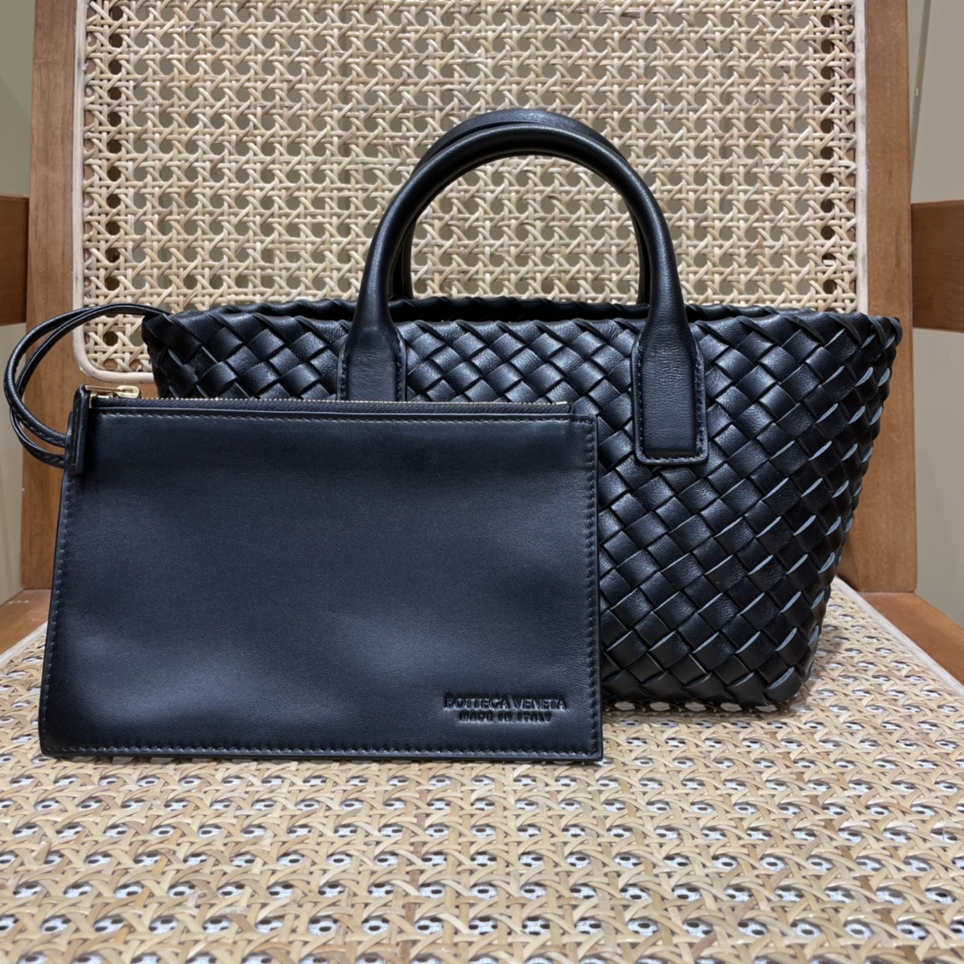 Bottega Veneta MINI CABAT 20CM BAG 709464黑色
