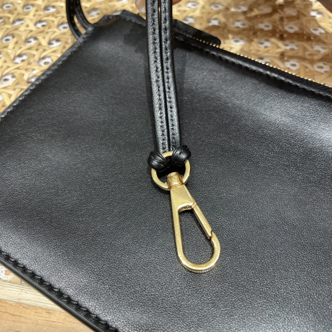 Bottega Veneta MINI CABAT 20CM BAG 709464黑色